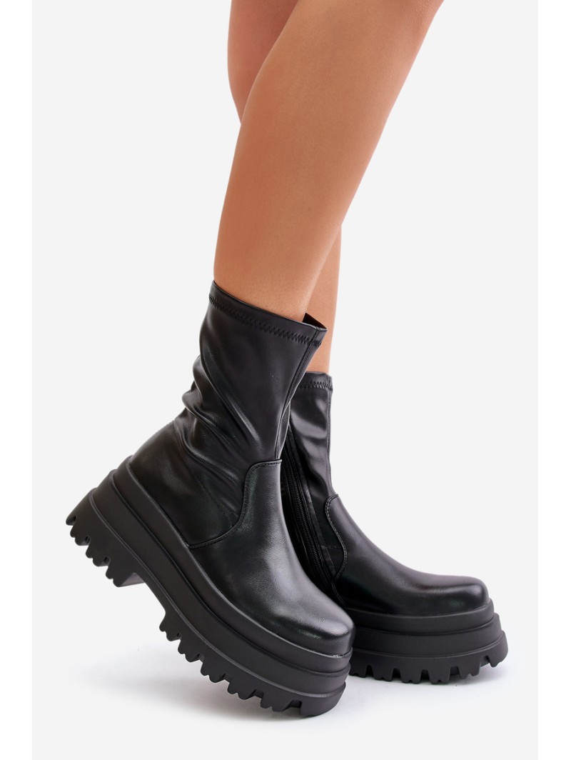 Boots On Massive Platform Black Florinara
