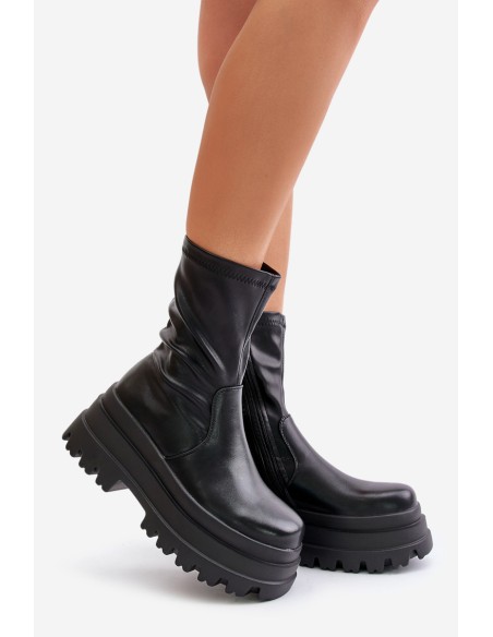 Boots On Massive Platform Black Florinara