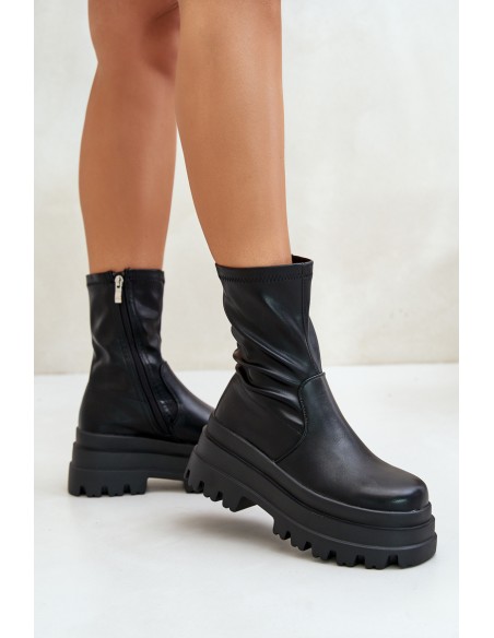 Boots On Massive Platform Black Florinara