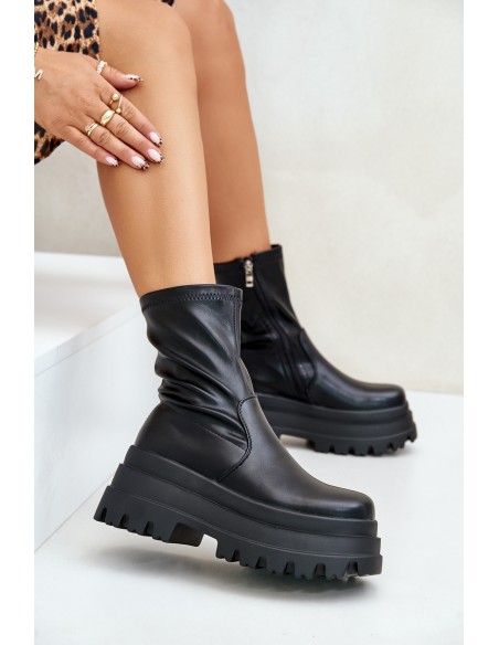 Boots On Massive Platform Black Florinara