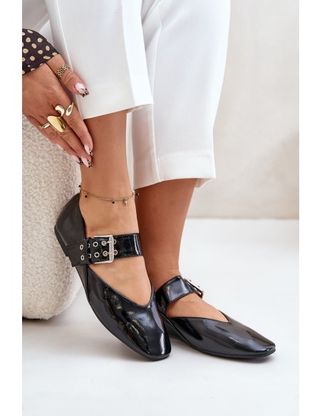 Lacquered Ballerinas With Strap Black Azirae