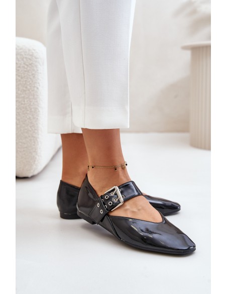 Lacquered Ballerinas With Strap Black Azirae
