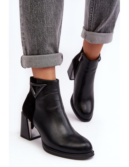 Lacquered Heeled Ankle Boots Insulated Black MR880-093