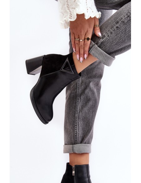 Lacquered Heeled Ankle Boots Insulated Black MR880-093