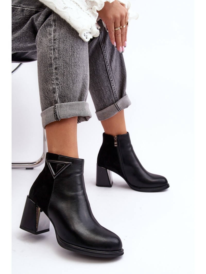Lacquered Heeled Ankle Boots Insulated Black MR880-093