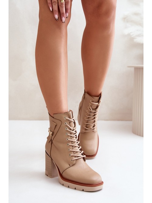 Insulated ankle boots on a heel with a golden detail beige Ivarisse 2