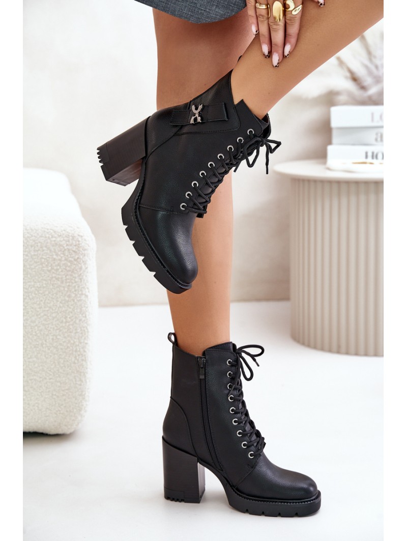 Insulated Heeled Boots With Gold Detail Black Ivarisse