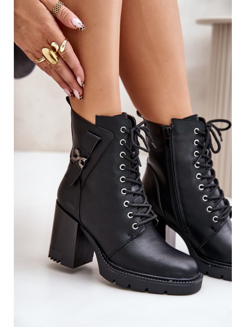 Insulated Heeled Boots With Gold Detail Black Ivarisse