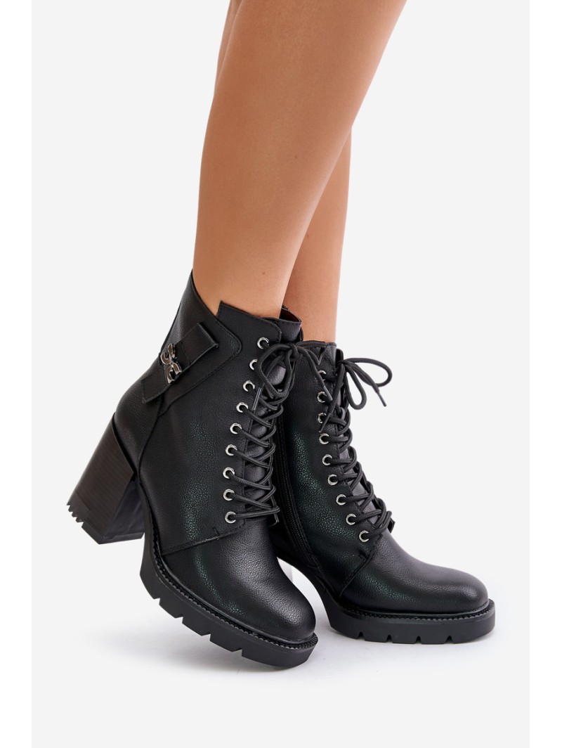 Insulated Heeled Boots With Gold Detail Black Ivarisse