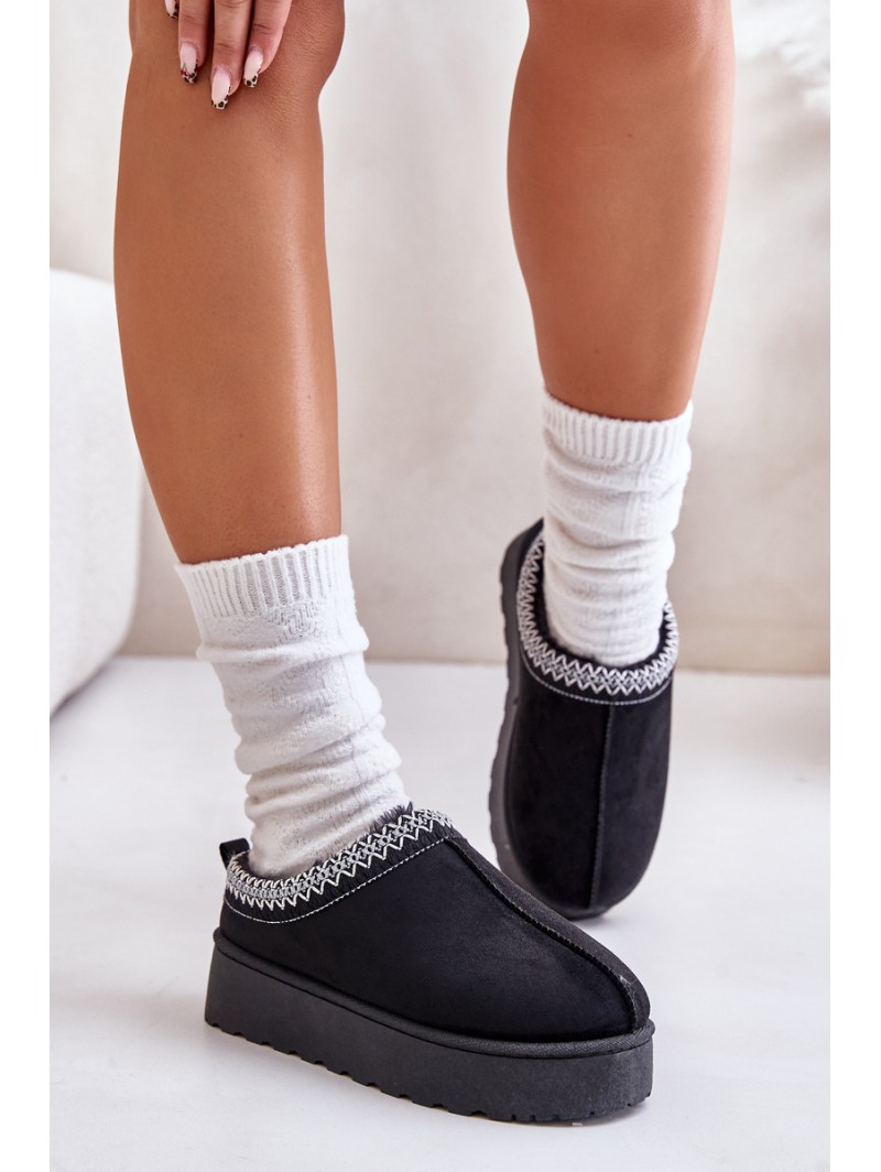 Womens Snow Boots On Platform Insulated With Fur Black Straps