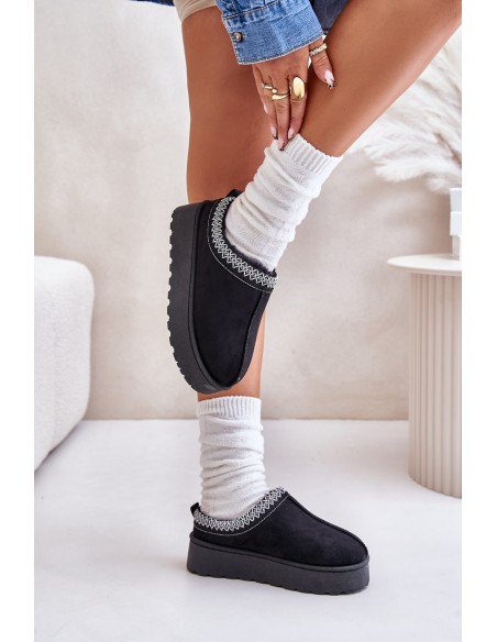 Womens Snow Boots On Platform Insulated With Fur Black Straps