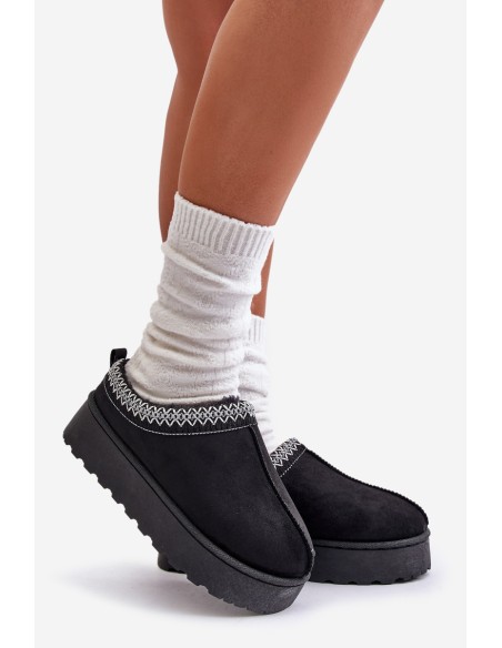 Womens Snow Boots On Platform Insulated With Fur Black Straps