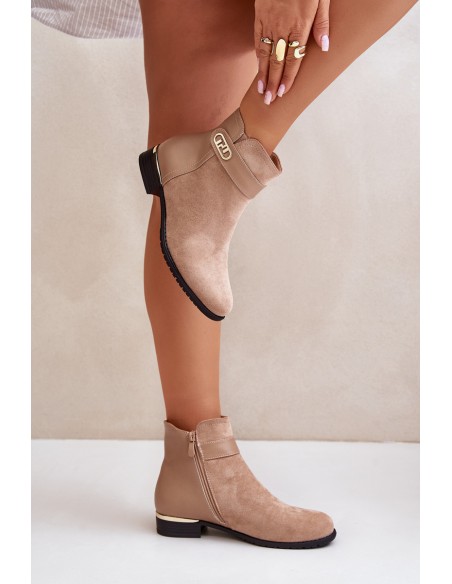 Warm women's ankle boots with flat heel and gold detail beige Ravasira