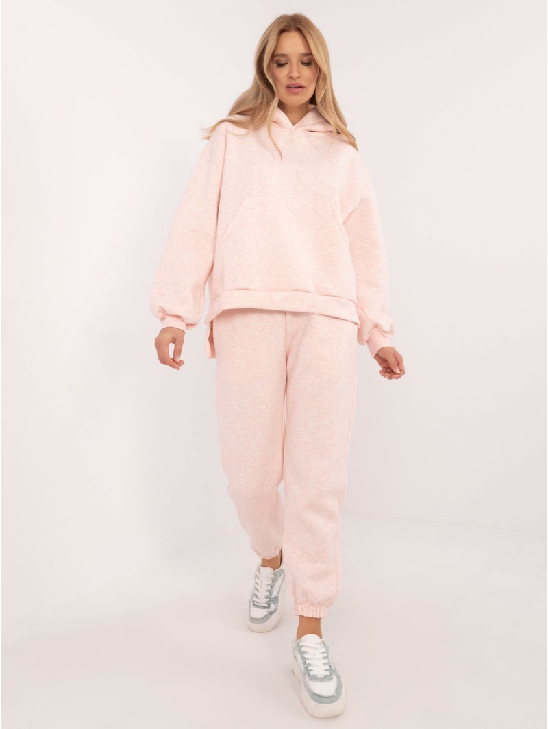 Medvilniniai treningai moterims