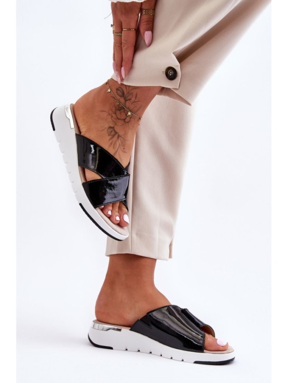 Lacquered Low Heel Clogs S.Barski AL22469 Black 2
