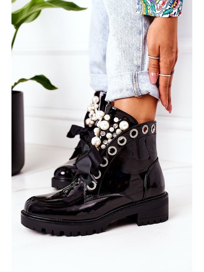 Insulated Boots With Pearls Patent Black Perla