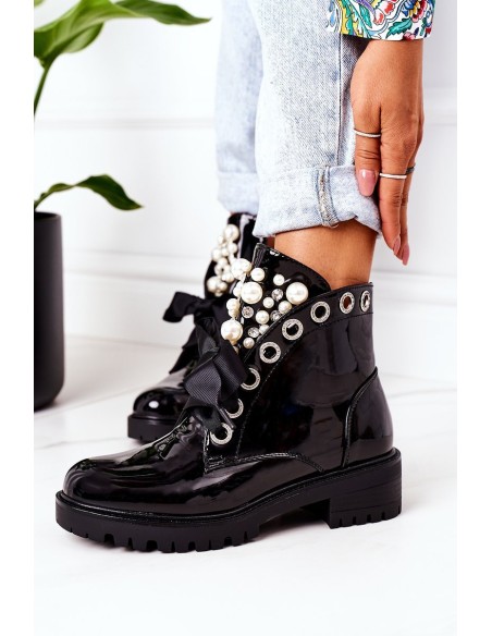 Insulated Boots With Pearls Patent Black Perla