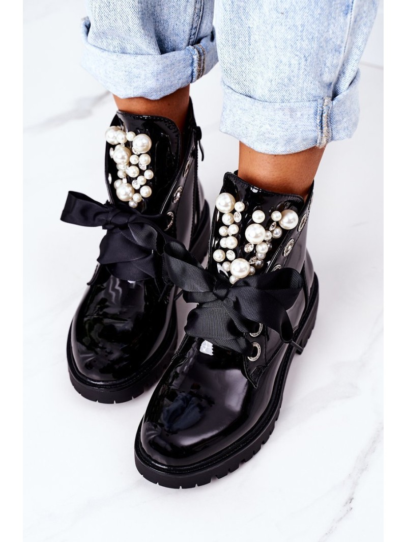 Insulated Boots With Pearls Patent Black Perla