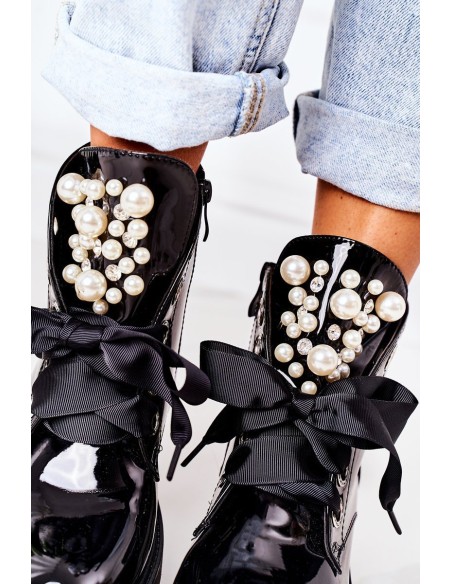 Insulated Boots With Pearls Patent Black Perla