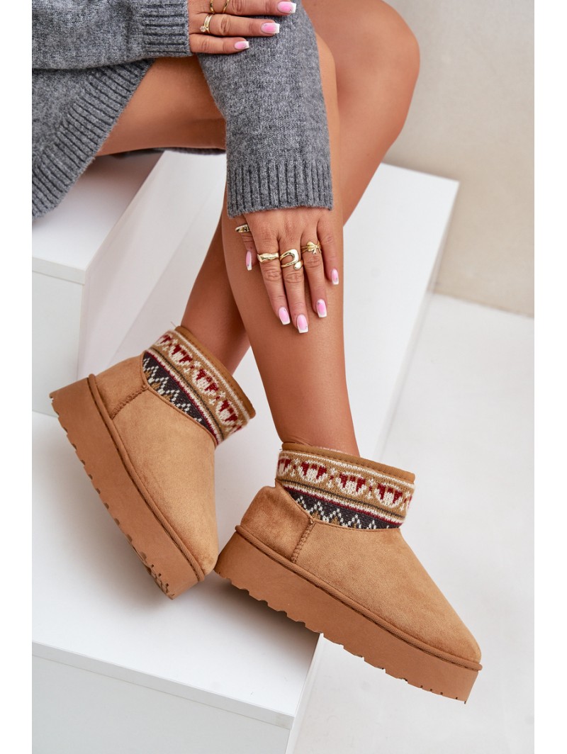 Women's Snow Boots With A Pattern Insert On A Platform Camel Avatharia