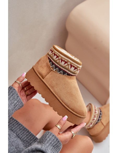 Women's Snow Boots With A Pattern Insert On A Platform Camel Avatharia
