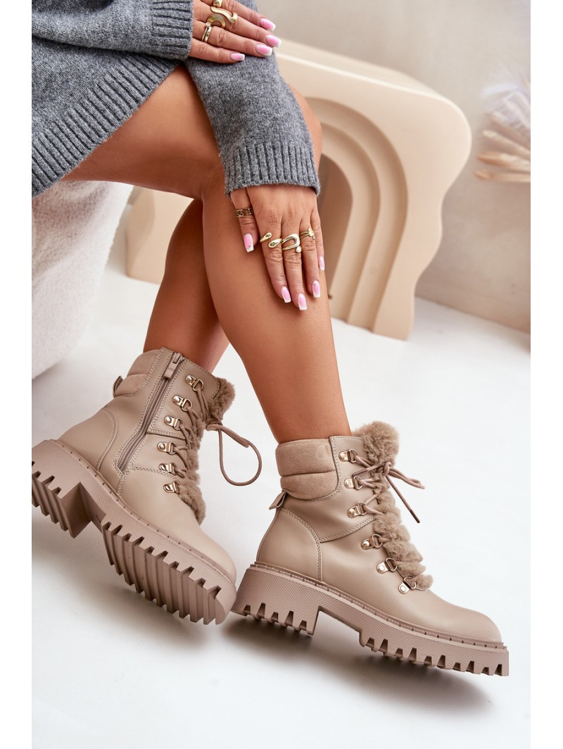 Warm ankle boots with zipper made of eco leather beige Willatta