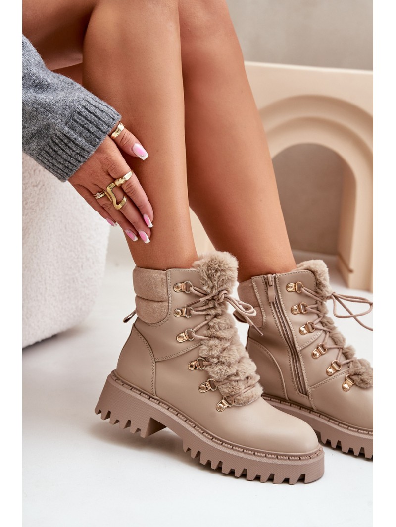 Warm ankle boots with zipper made of eco leather beige Willatta