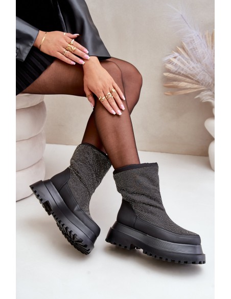 Embellished Snow Boots On Platform And Flat Heel Black Avivina