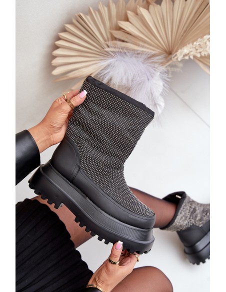 Embellished Snow Boots On Platform And Flat Heel Black Avivina