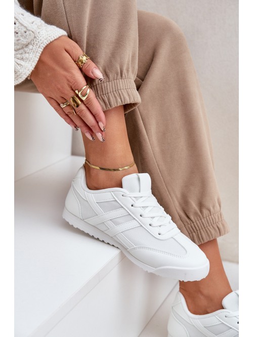 Low Sneakers Women's White Eezore