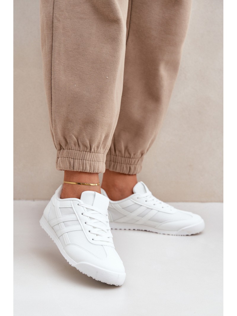 Low Sneakers Women's White Eezore