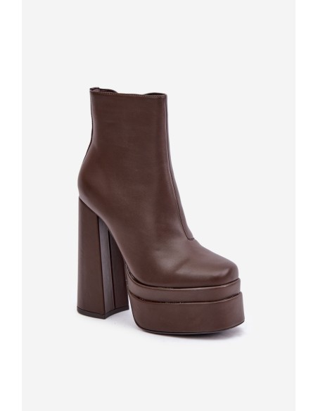 Boots On Massive Platform And Heel Insulated Chocolate Selahra