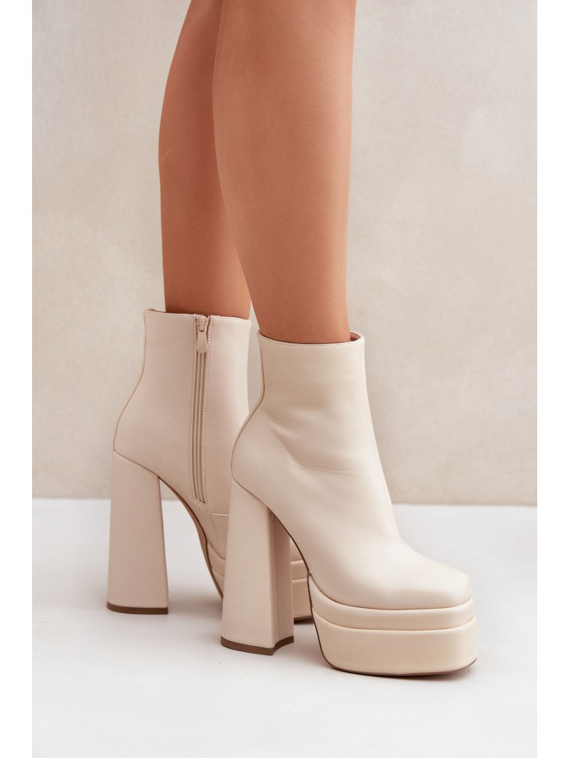 Boots On Massive Platform And Heel Insulated Light Beige Selahra