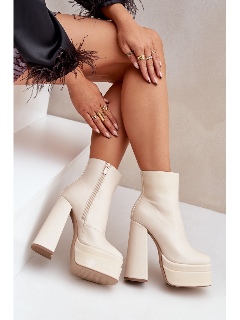 Boots On Massive Platform And Heel Insulated Light Beige Selahra