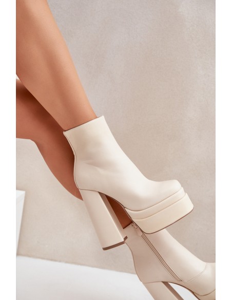 Boots On Massive Platform And Heel Insulated Light Beige Selahra