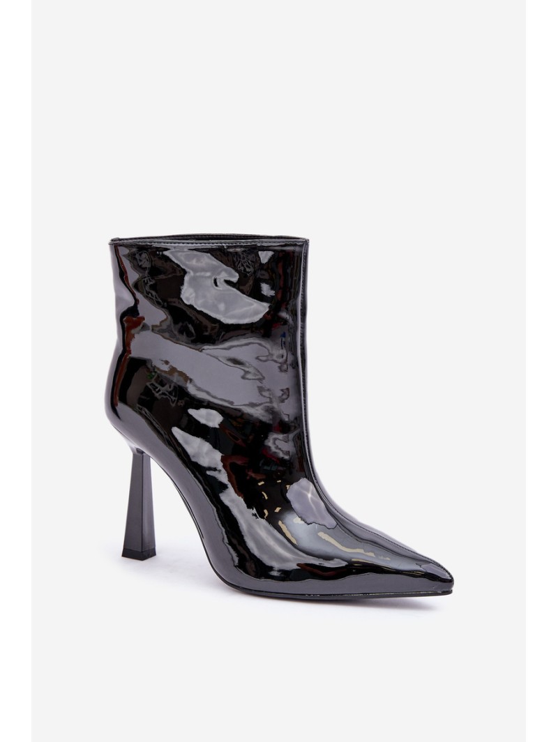 Patented Pointed Slip-On Boots Black Seliri