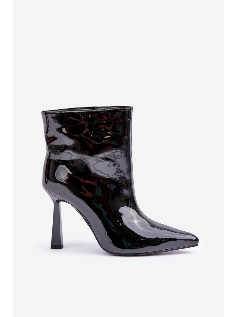 Patented Pointed Slip-On Boots Black Seliri