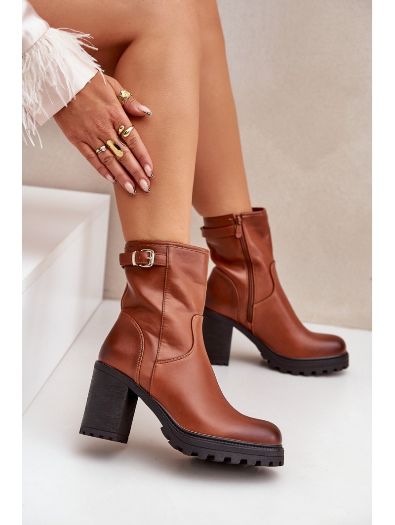 Insulated ankle boots with buckle brown Selavia