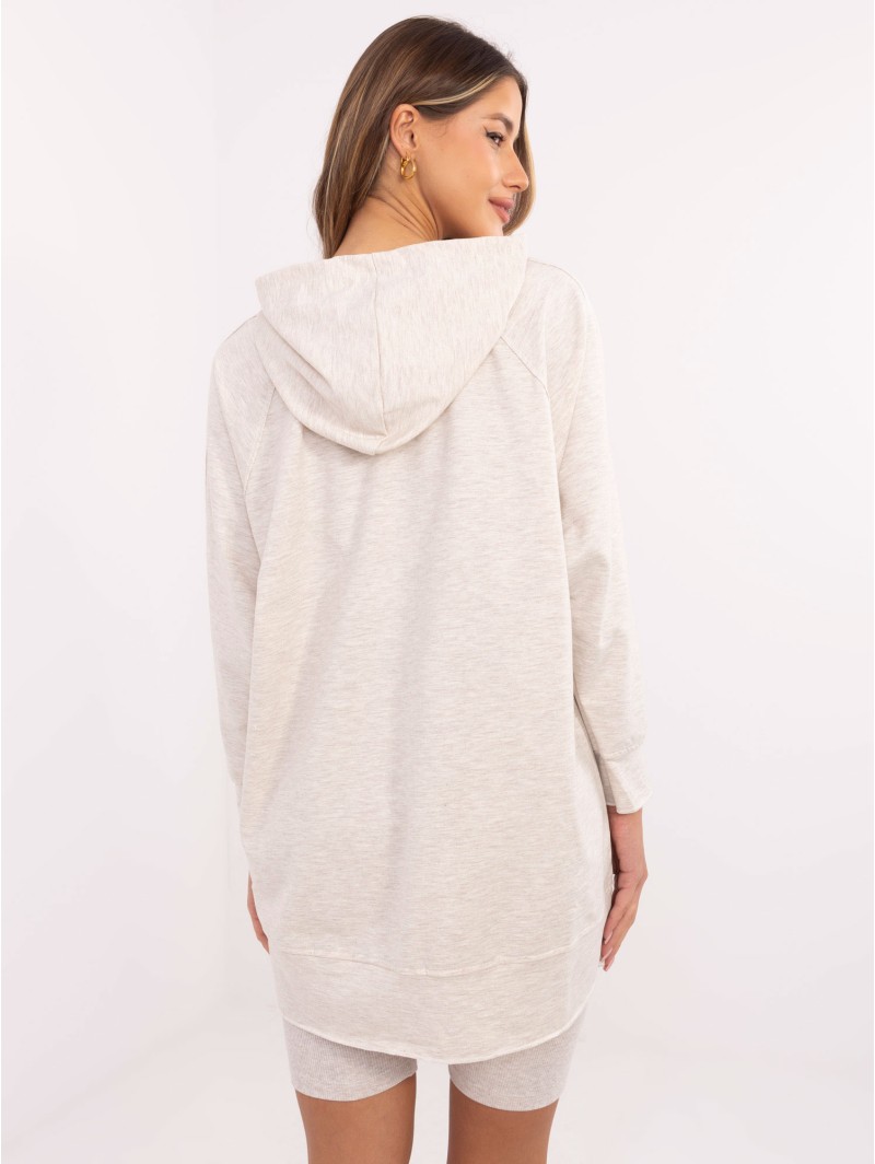 Džemperio ir dviratininko šortų derinys moterims