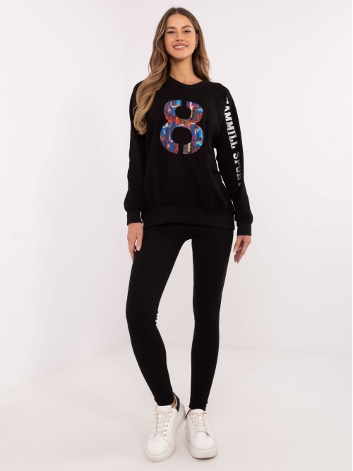 Sportiškas patogus laisvalaikio kostiumas moterims