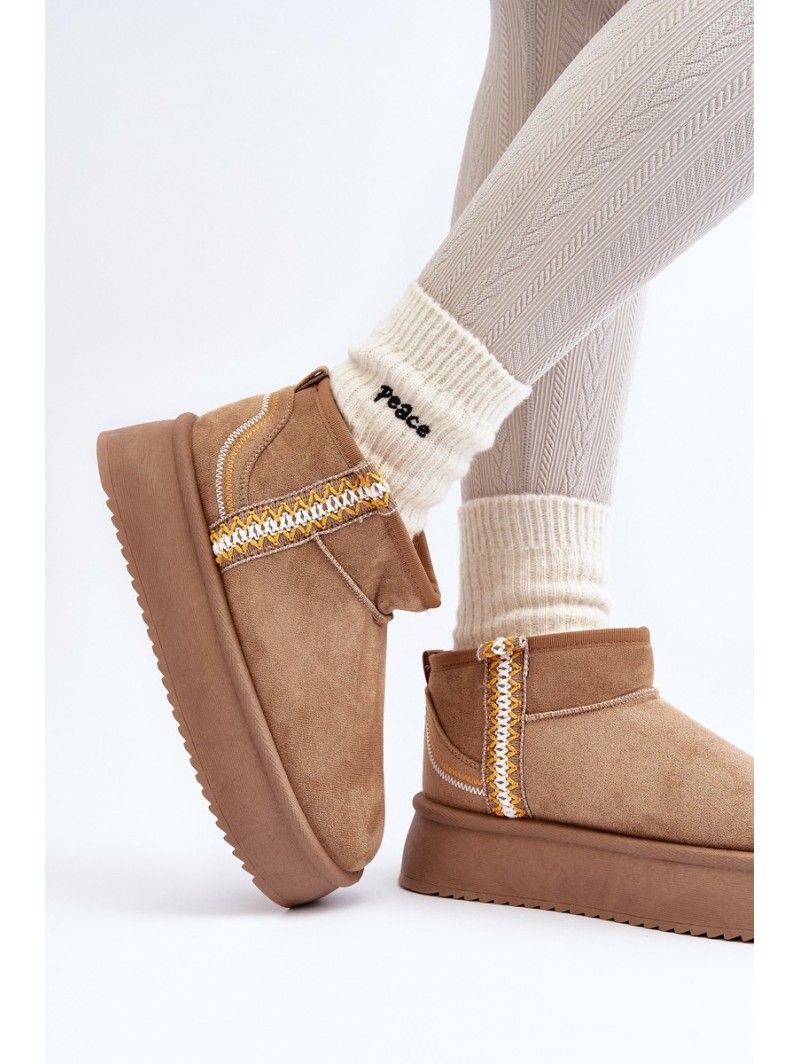 Snow boots on platform with light brown pattern Udra