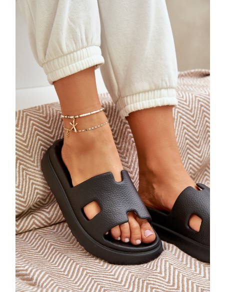 Foam Slippers With Cutouts Black Neladith