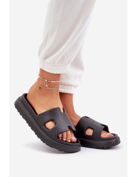 Foam Slippers With Cutouts Black Neladith