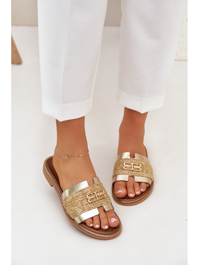Leather sandals with decorative detail and braiding Zazoo 40426 gold