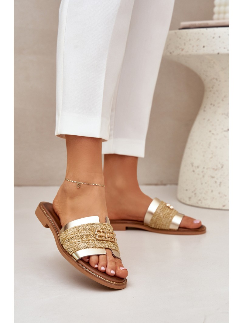 Leather sandals with decorative detail and braiding Zazoo 40426 gold