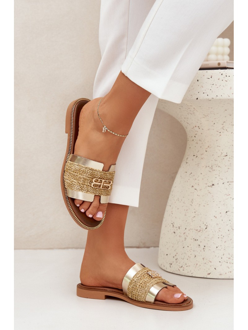 Leather sandals with decorative detail and braiding Zazoo 40426 gold