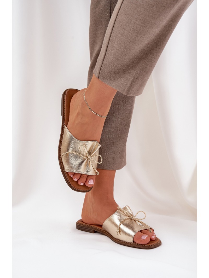 Flat Sandals With Decorative Bow Golden Deonelis
