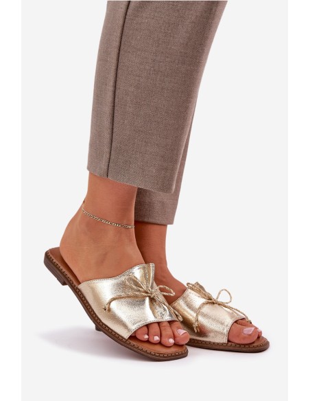 Flat Sandals With Decorative Bow Golden Deonelis