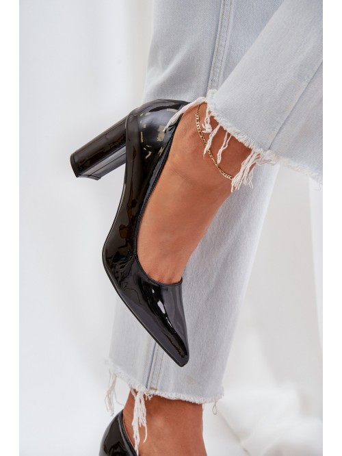 Lacquered Heels On A Block Heel Black Kilanne