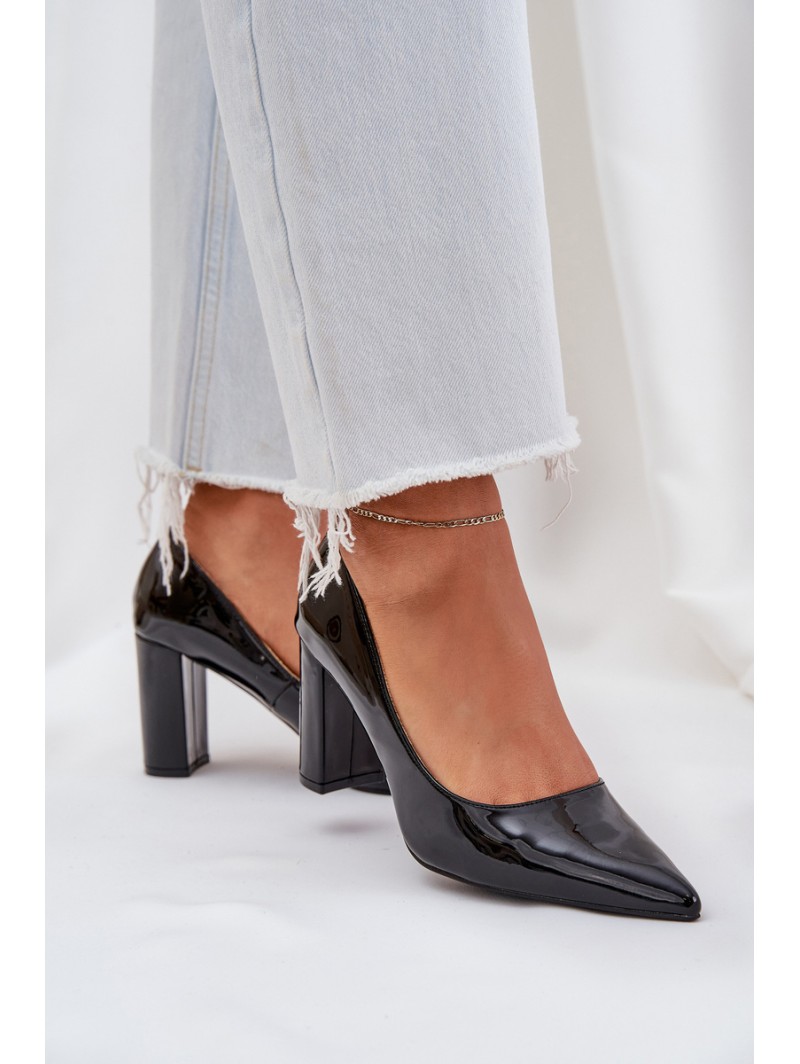 Lacquered Heels On A Block Heel Black Kilanne